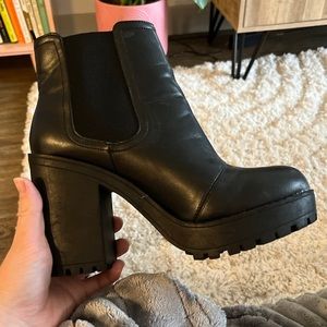 Black Chunky Boots Divided Size 7